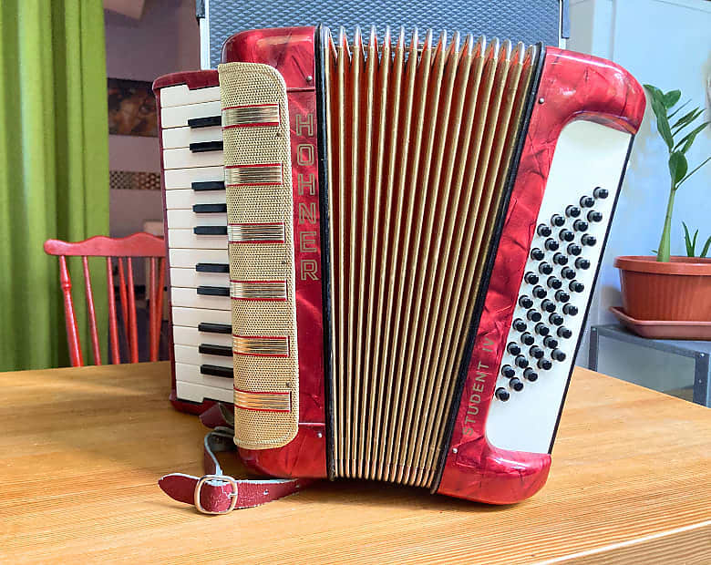 Accordion Hohner Red 40 bass MM accordion Hard Case included Reverb
