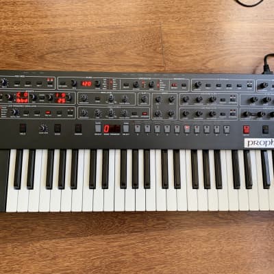 Sequential Prophet-6 49-Key 6-Voice Polyphonic Synthesizer 2018 - 2020 - Black with Wood Sides