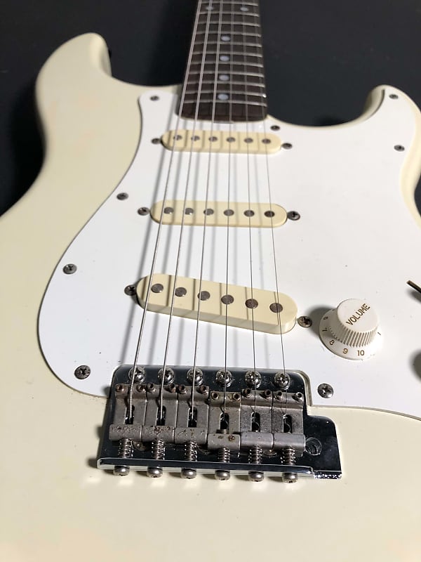 Yamaha Shouter SH-01 strat white with matching headstock | Reverb