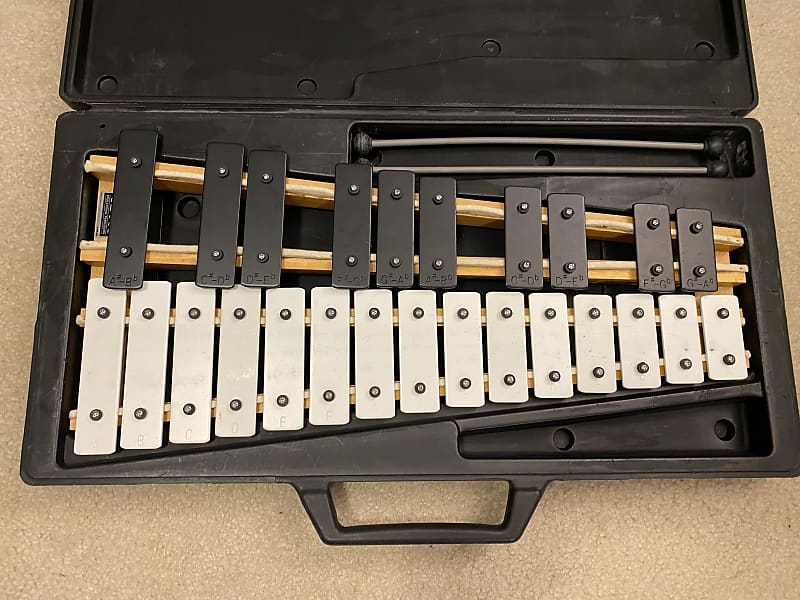 Kaman CB700 2-Octave 25-note Glockenspiel Bells w/hard case, mallets