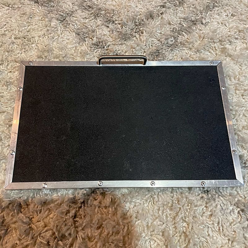 Brady Cases Pedalboard Black Reverb