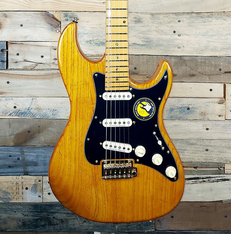 SIRE S7 FM 美品　ストラトキャスター　送料込 SIRE S7 FM 美品 ストラトキャスター 送料込 SIRE S7 FM 美品 ストラト