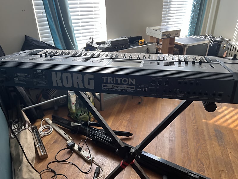 Korg triton online extreme 61