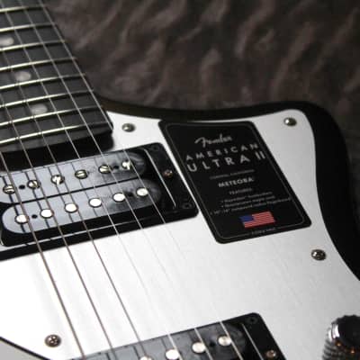 FENDER "American Ultra II Meteora, Texas Tea" HARDCASE image 5