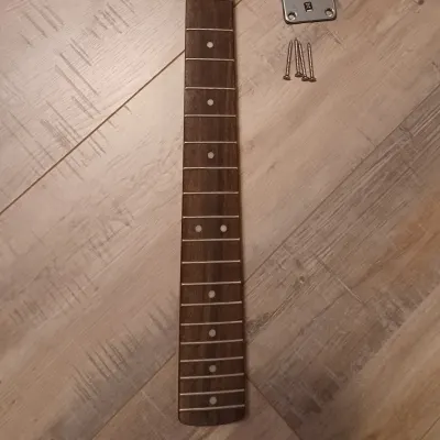 Fender Squier image 5