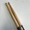 Vic Firth 5B Wood Tip Hickory American Classic Drumsticks