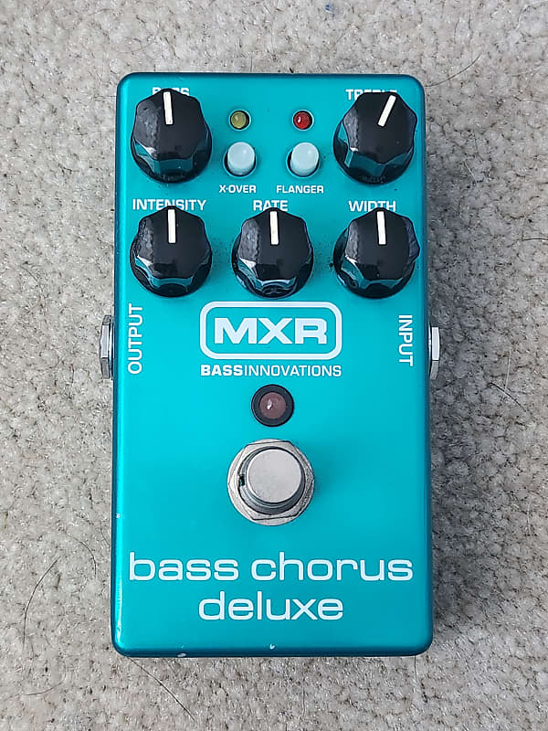 MXR M83 Bass Chorus Deluxe