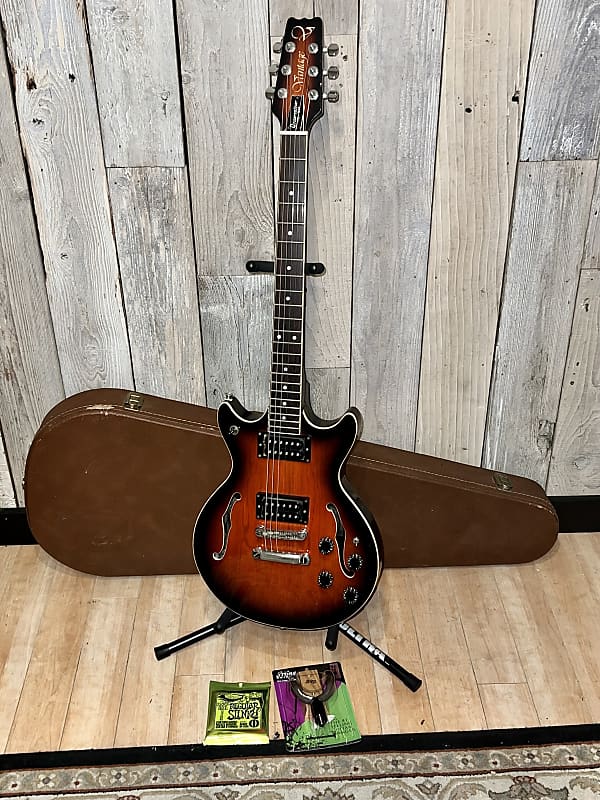 Killer 1982 Vantage Entertainer V-545 Sunburst OHSC, MIJ