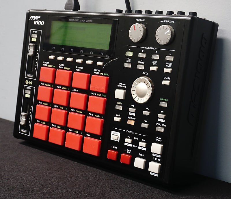 Akai Black MPC1000 MIDI Production Centre Sampler Sequencer - | Reverb