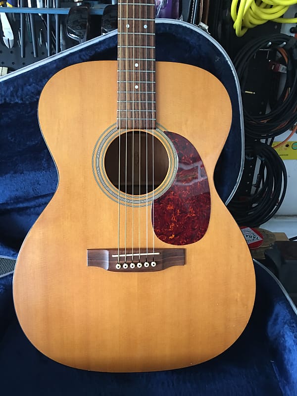 Martin 000-1 acoustic guitar 1990's w/ case USA made solid