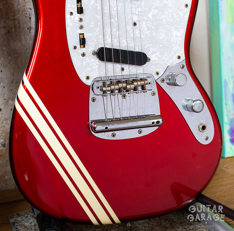 2002 Fender Japan Mustang 69 Vintage Reissue Candy Apple Red Competition  Stripe offset guitar - CIJ
