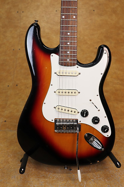 Vantage stratocaster store