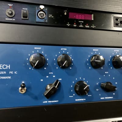 Tube-Tech PE1C Pultec Tube Equalizer | FrontEndAudio.com