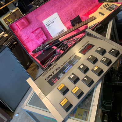 Roland GR-77 Bass Guitar Controller with GR-77B Synthesizer 1987