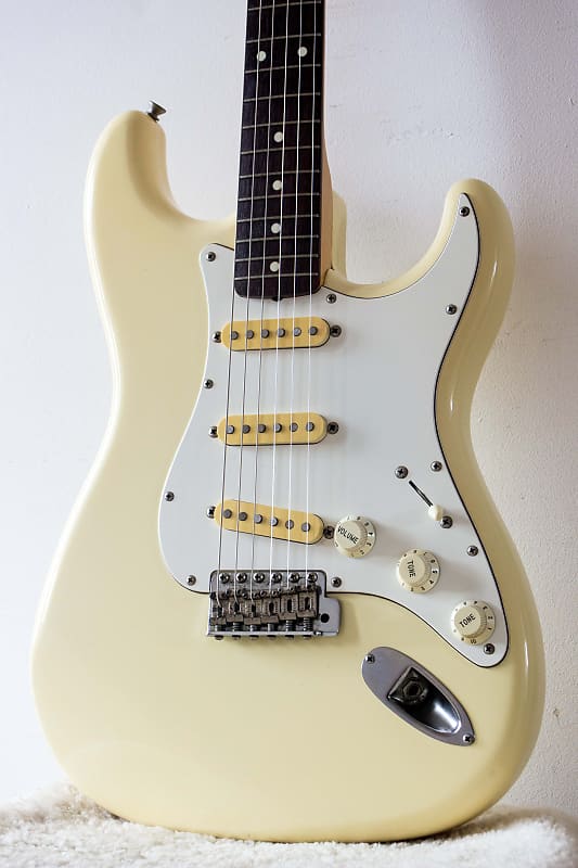 Fender Japan '62 Stratocaster ST62-55 Vintage White 1986 | Reverb