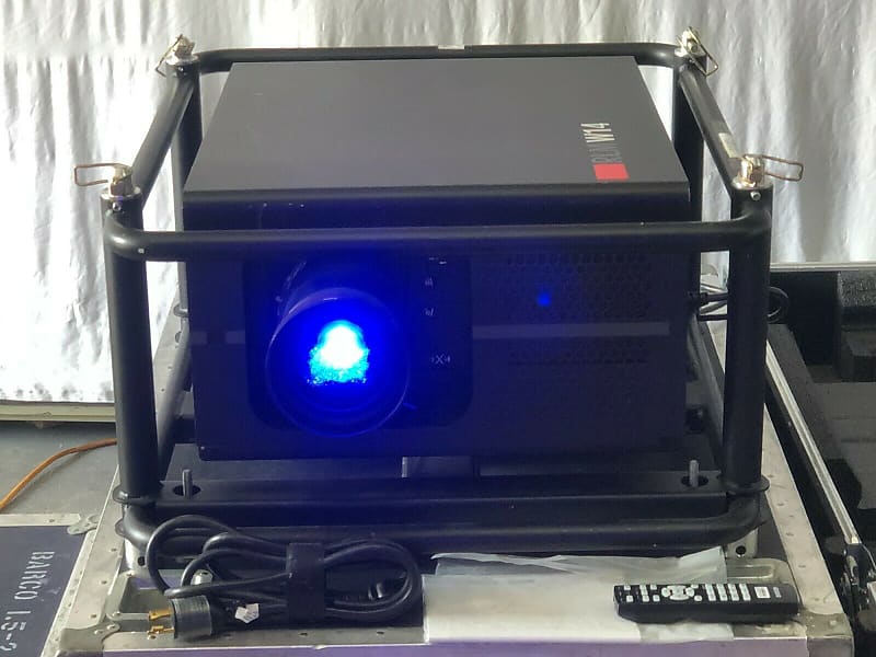 Barco Projector.RLM W14 Projector 13.5K, Barco 1.391.87 TLD+ Reverb