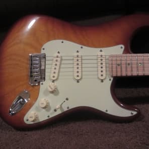 Fender American Deluxe Ash Stratocaster, Tobacco image 9