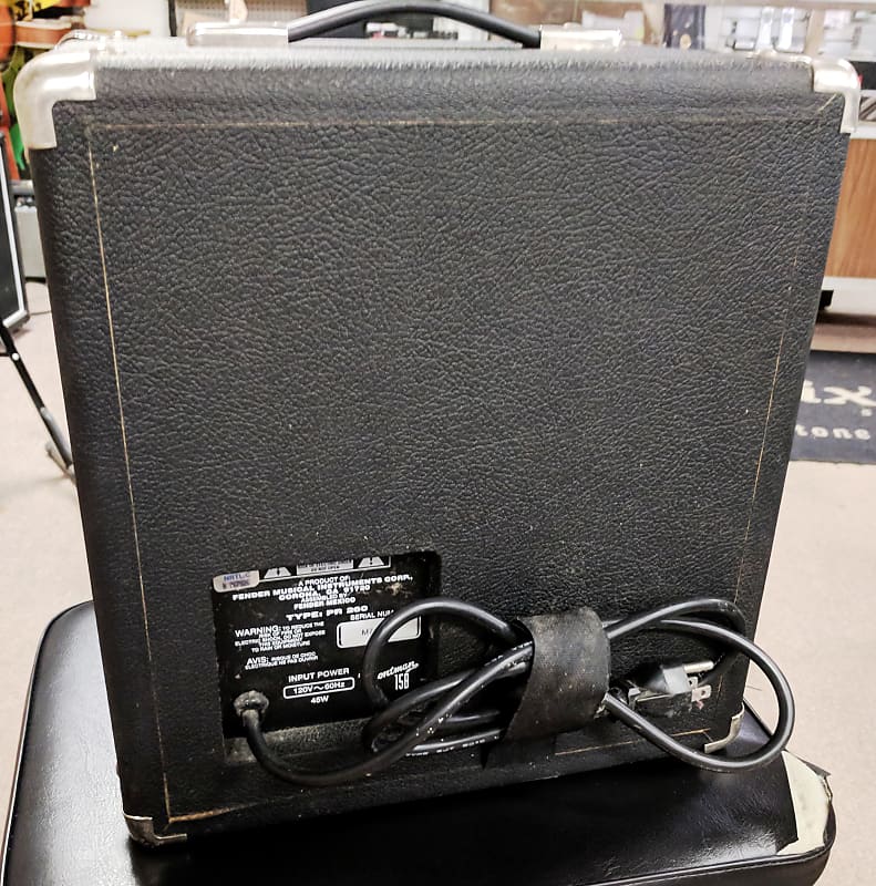 Fender Frontman 15B Guitar Bass Combo Amp Amplifier, 6.5