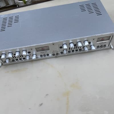 dbx 586 2-Channel Vaccuum Tube Preamplifier 1990s - Silver image 4
