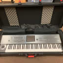 Korg Kronos 73 Music Workstation with Gator TSA Case