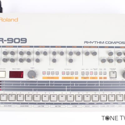 Roland TR-909 Drum Machine Rhythm Composer Pro Refurbished VINTAGE SYNTH DEALER