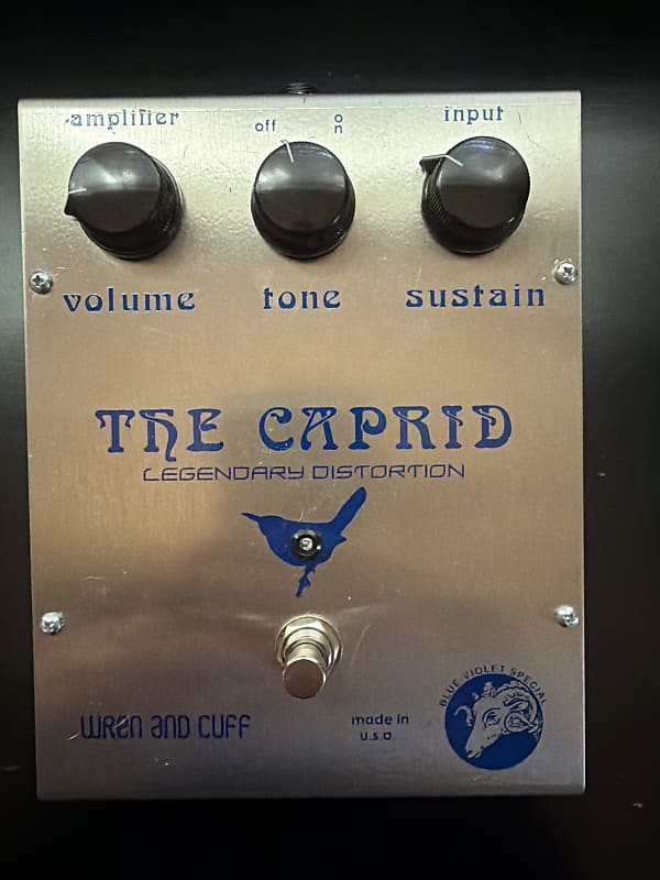 Wren and Cuff Blue-Violet Caprid OG