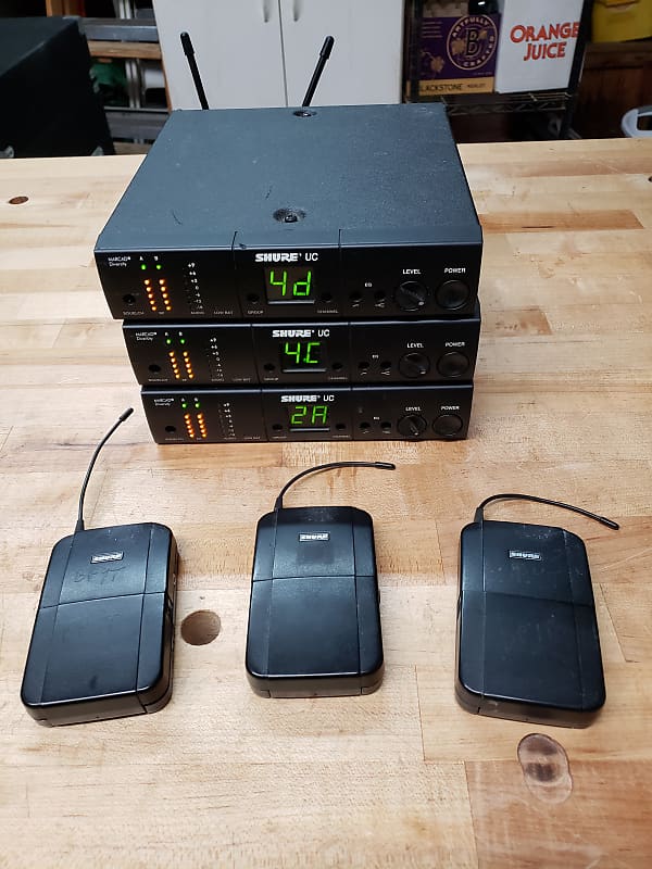 Shure UC4UA/ UC1UA Wireless Microphone Systems (782806Mhz) Reverb