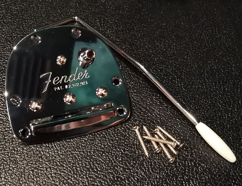 Fender Jazzmaster / Jaguar tremolo, nonlocking, pushin arm; Reverb