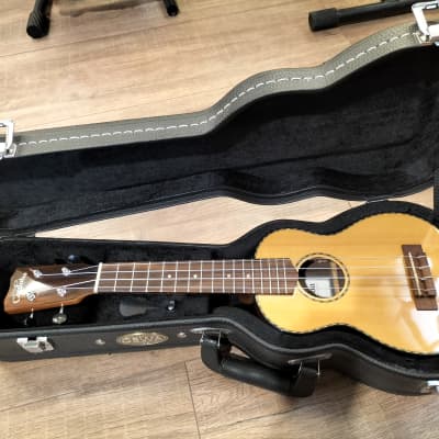 Cordoba ukulele 22S with Fishman image 7