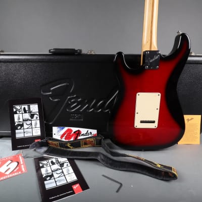 1990 Fender Strat Ultra Stratocaster W/ Original Hardshell Case image 25