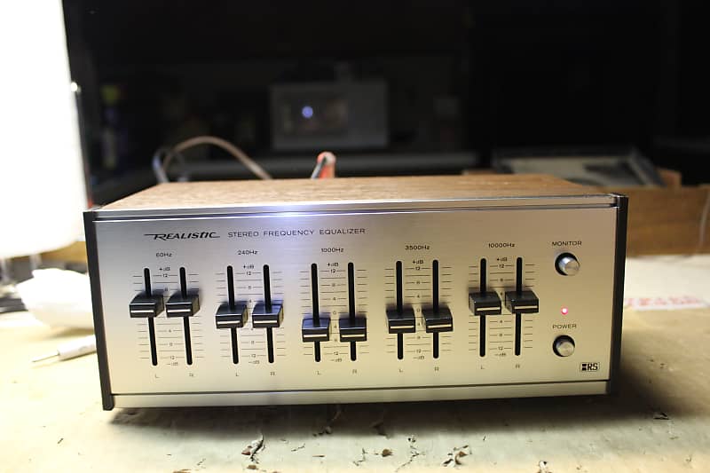Restored Realistic  5 band Graphic Equalizer 31-1987 (5)  			