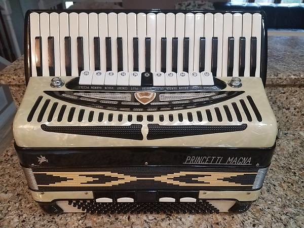 Princetti accordion hotsell