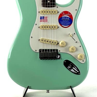 Fender Jeff Beck Artist Series Stratocaster with Hot Noiseless Pickups - Surf Green image 3