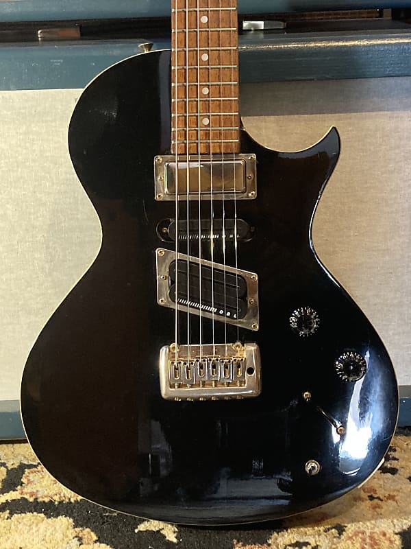 Epiphone Nighthawk Special w/ tremolo OHSC MIK Korea 1995 - Black Ebony