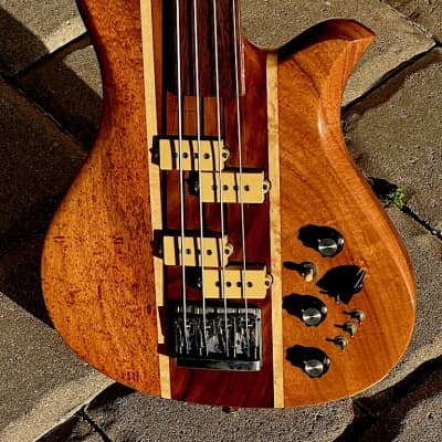 B.C. RICH EAGLE BASS SERIES bass guitars for sale in USA | guitar-list