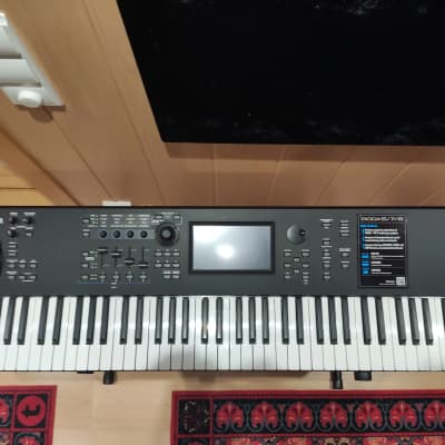 Yamaha MODX7 Synthesizer image 6