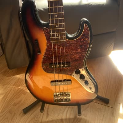 Squier Vintage Modified Jazz Bass - Natural | Sweetwater
