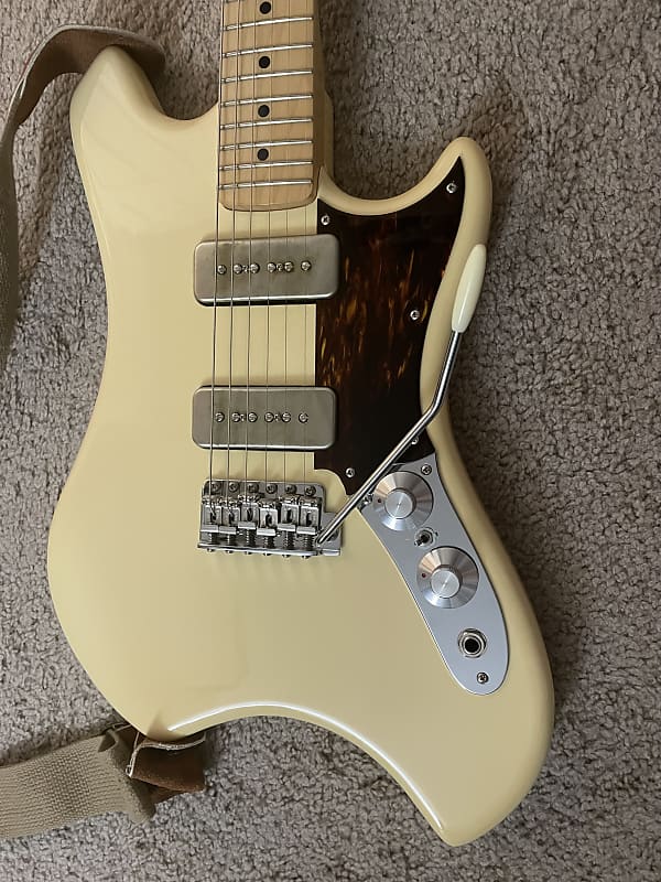 超歓迎された エレキギター 自作 エレキギターfender スウィンガー 