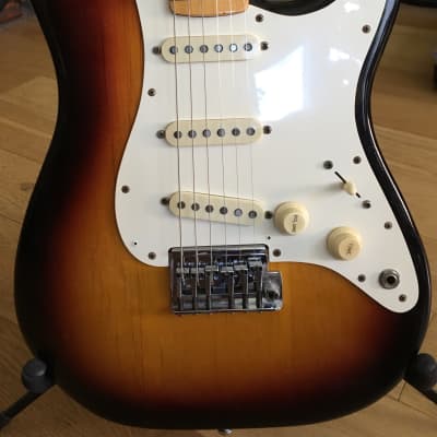 Fender  "Dan Smith" Stratocaster are 1983 3-Color Sunburst w/ Maple Fretboard image 10