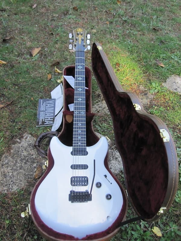 Yamaha aes fg signature Frank Gambale 2003 white | Reverb