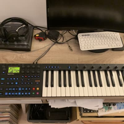 Elektron Digitone Keys 37-key Digital FM Synthesizer 2019 - Present - Black image 3
