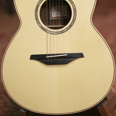 McIlroy AS46 Acoustic Guitar Italian Spruce / Premium Laurelwood w/ factory Hiscox case for sale