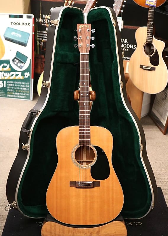 Martin Standard Series D-18 (2004 - 2011) | Reverb Canada