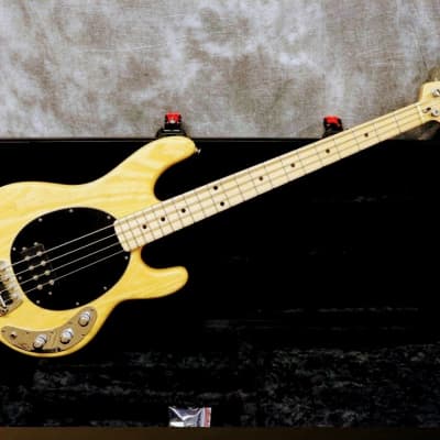 Musicman Stingray Bass 1982 - Natural for sale