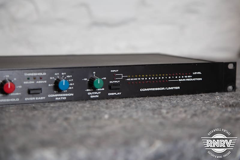 dbx 160XT Compressor / Limiter | Reverb