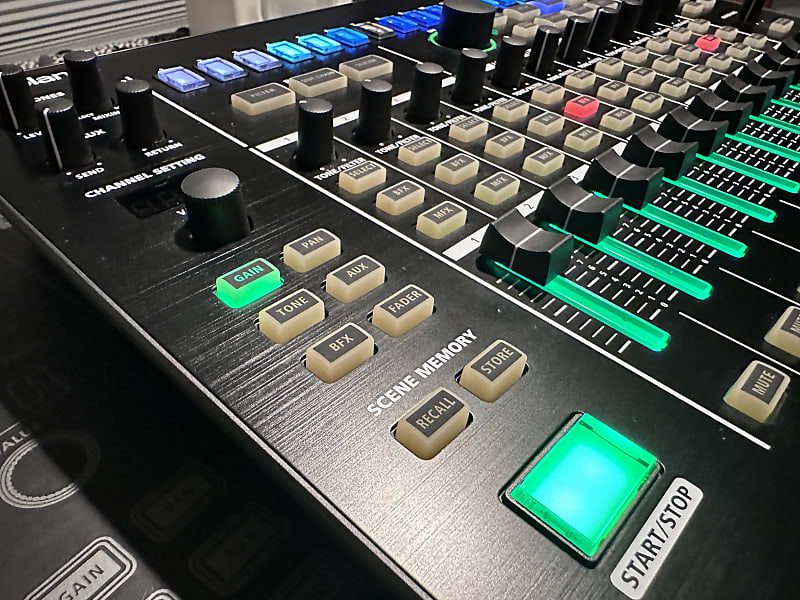 Roland AIRA MX-1 Mix Performer