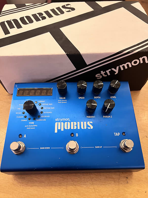 Strymon Mobius