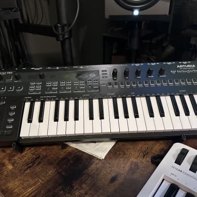 Arturia Limited Edition Keystep Pro Chroma 37-Key All-In-One