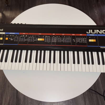 Roland Juno-6 61-Key Polyphonic Synthesizer 1982 - 1984 - Black