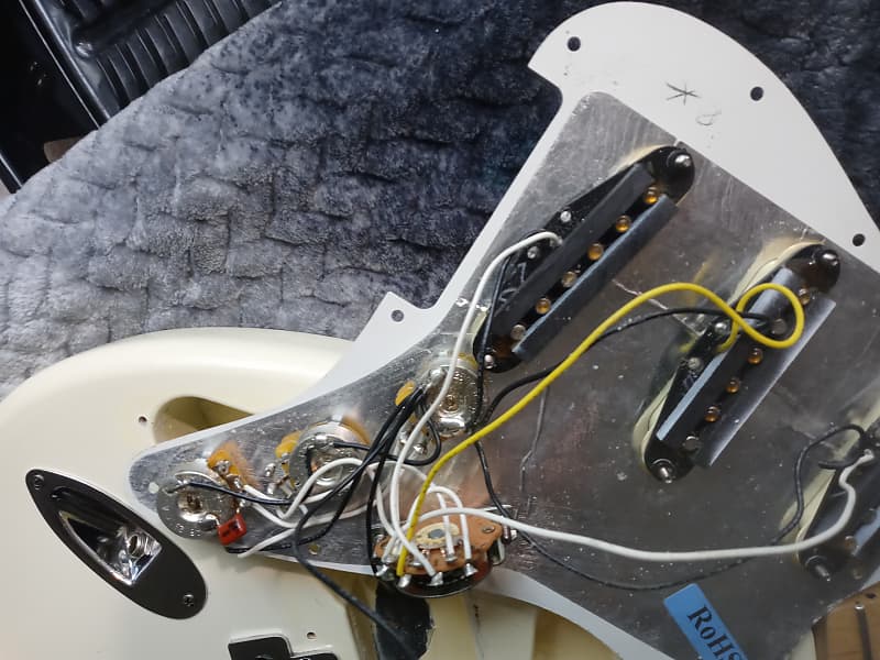 Fender Stratocaster Ceramic Pickups 2006 White | Reverb